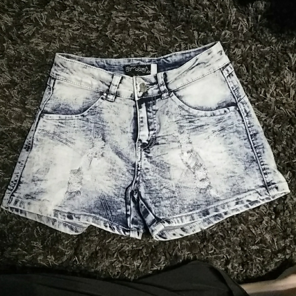 Like new High waist QQMY shorts sz 1/2